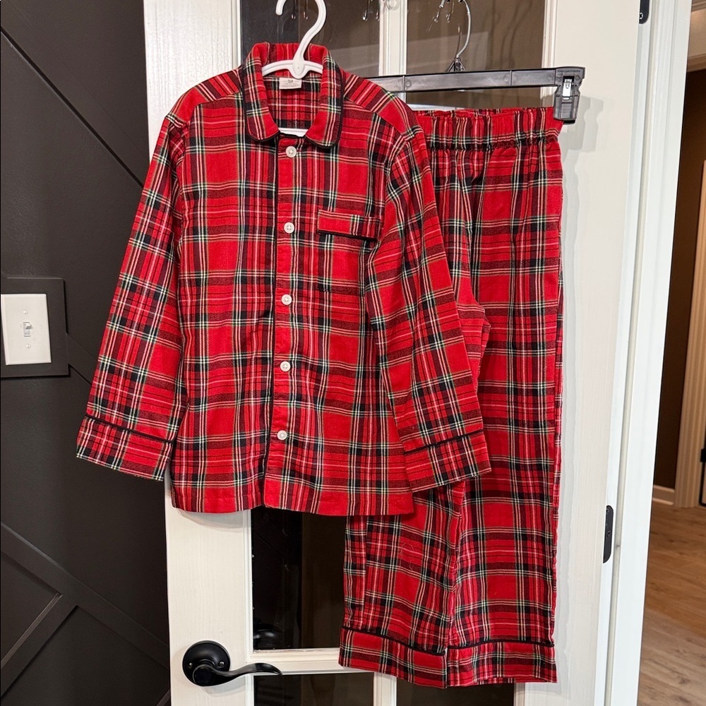 CREW CUTS 2 Pc. Red Flannel Plaid  Pajamas Size Small (6/7)